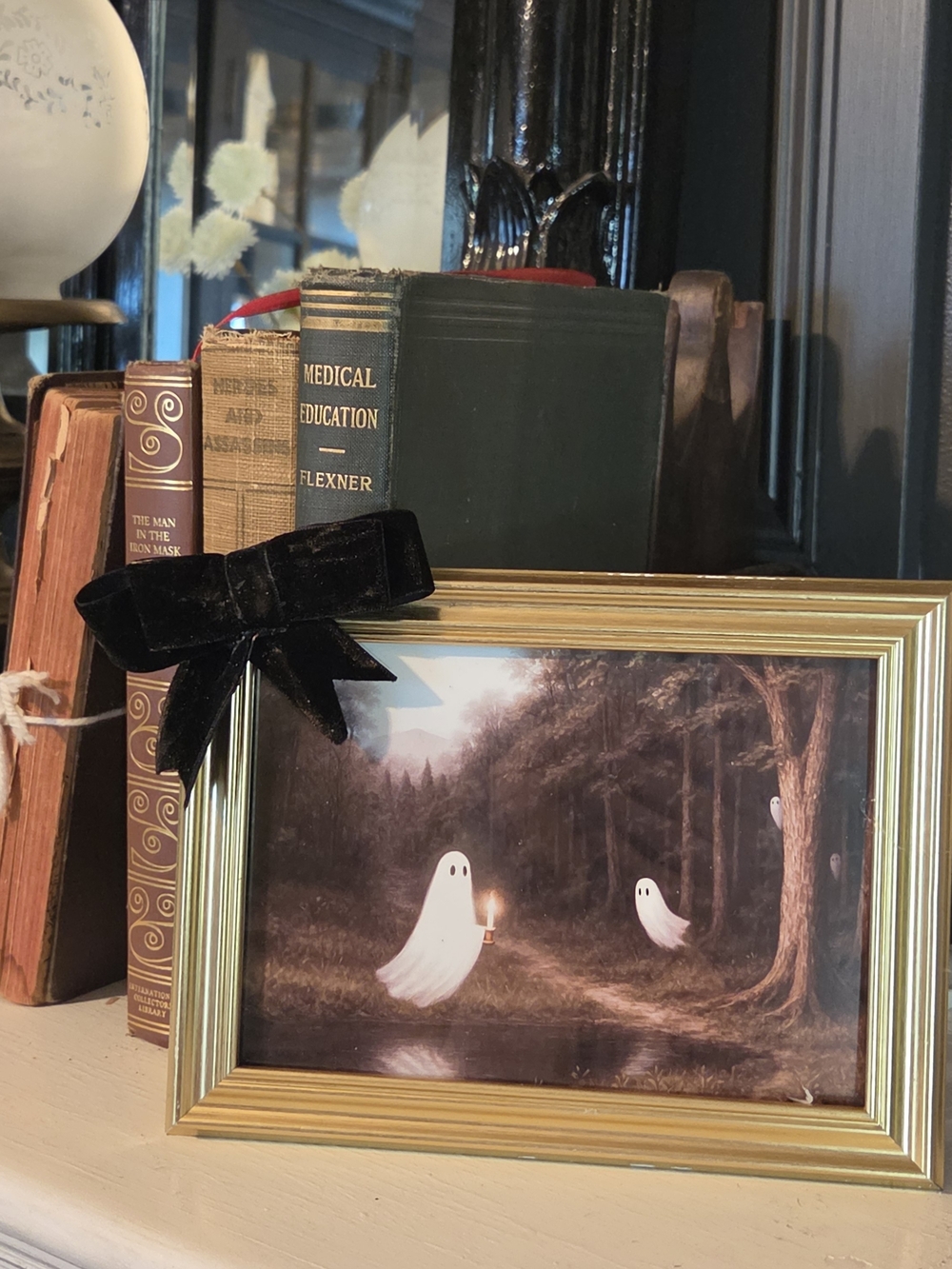 Vintage Inspired Halloween 5"x7" Spooky Sheet Ghosts Gold Frame Black Velvet Bow